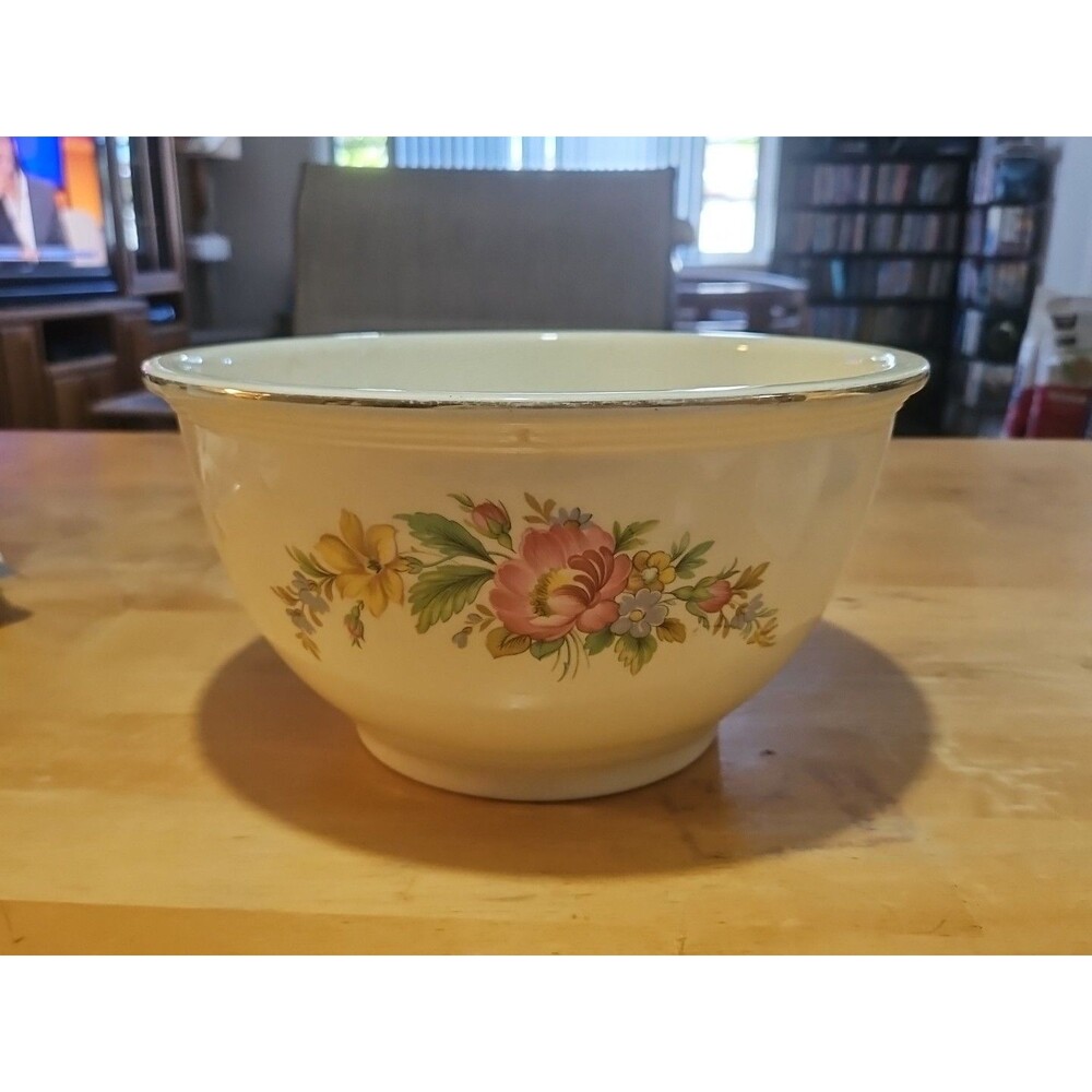 Vintage Homer Laughlin Kitchen Kraft Large 10" Floral Spring Wreath Mixing Bowl